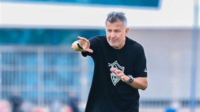 إستبعاد محمد عواد...تعرف على قائمة الزمالك لمواجهة الإسماعيلي