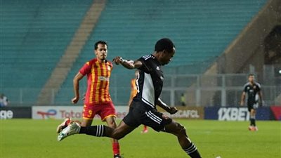 الأهلي يقترب من النهائي بعد اكتساح الترجي بثلاثية نظيفة بدوري الأبطال