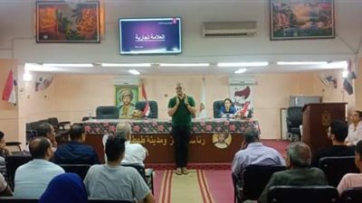 ورشة عمل لتسويق صناعة الأخشاب والأثاث بطهطا بسوهاج