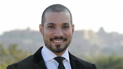 نفذ رصيدكم من الستر.. الداعية عبد الله رشدي يسخر من عطل الفيسبوك