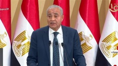 وزير التموين يطمئن المصريين على احتياطي القمح خلال بدء موسم الحصاد بشرق العوينات