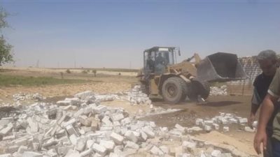 حملات مكثفة لإزالة التعديات على أملاك الدولة والأراضي الزراعية في أسيوط