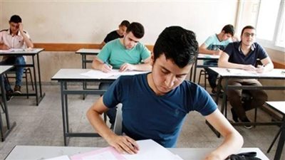 من يراقب المراقب؟.. طلاب يشتكون فقدان الدرجات بسبب السلوكيات داخل لجان الامتحانات