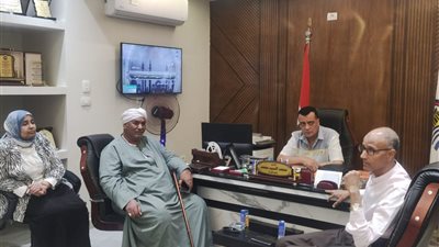 وكيل تعليم قنا يلتقي مديرى الإدارات استعدادا لامتحانات الشهادة الإعدادية 