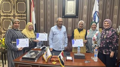 مستقبل وطن أسيوط يكرم عدد من أمينات المرأة بالمراكز 