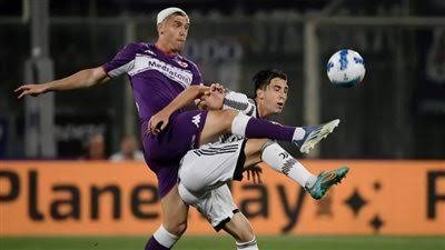 بازل يفوز على فيورنتينا بهدفين مقابل هدف في دوري المؤتمر الأوروبي 