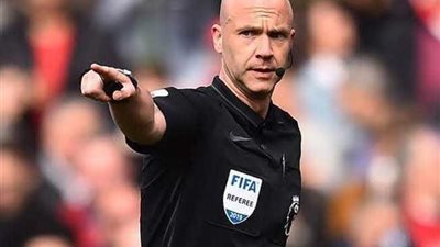 تايلور حكمًا لنهائي الدوري الأوروبي بين روما وإشبيلية