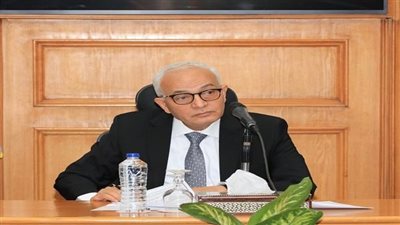 «التعليم» ترصد تداول امتحاني العلوم واللغة الإنجليزية للشهادة الإعدادية على مواقع التواصل  
