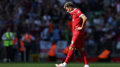 بداية بالسي آر بي البرازيلي.. مسيرة روبرتو فيرمينو الكروية بعد رحيله عن ليفربول
