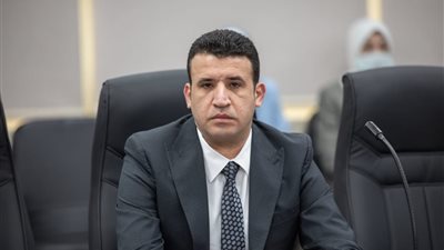 فتوح يطرح روشتة لرفع مساهمة الصناعة في النمو الاقتصادي .. والحوار الوطني يرحب 