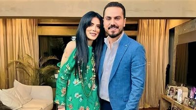 من الصادق؟.. إعلامي عراقي يزعم خطبته من حورية فرغلي والأخيرة تنفي