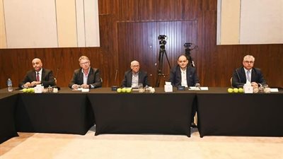 وزير التجارة والصناعة يبحث مع اتحاد مصنعي السيارات في أفريقيا سبل التعاون