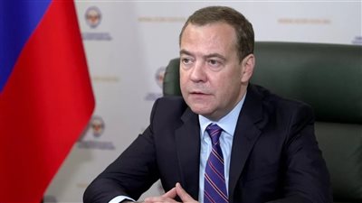 ميدفيديف يقصف جبهة بريطانيا.. انتم هدف عسكرى مشروع لنا