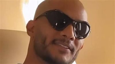 محمد رمضان يفاجئ جمهوره بإطلالة غريبة