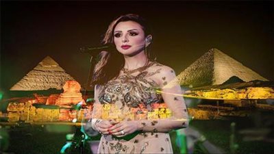 أنغام تستعد لإحياء حفل عالمي بالصوت والضوء بعد قليل