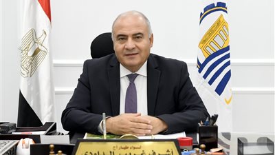 محافظ قنا يطمئن على  مصابي حريق إحدى محطات الوقود بالمستشفى الجامعي