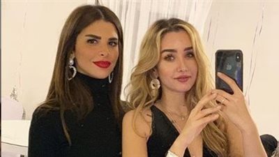 تساؤلات كثيرة حول إلغاء هنا الزاهد متابعة كريم فهمي وزوجته