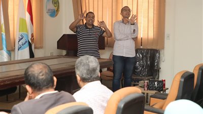 مياه أسيوط تنظم ورشة عمل لمناقشة خطط سلامة ومأمونية المياه بالابار الجوفية