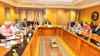 محافظ أسيوط يعلن رفع درجة الاستعداد القصوى بجميع المجازر لاستقبال عيد الأضحى