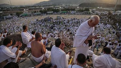 لتأدية طواف الوداع.. انتهاء حجاج الجمعيات الأهلية من رمي الجمرات 