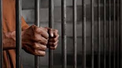  15 يوم.. حبس المتهمين بسرقة 100 جنيه ذهب من جامعة عين شمس