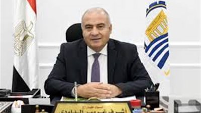 محافظ قنا يحيل رئيس حي ومشرفي النظافة بقوص للتحقيق 