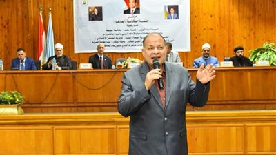 الأزهر والمحافظة يناقشان سبل مواجهة الزيادة السكانية بأسيوط