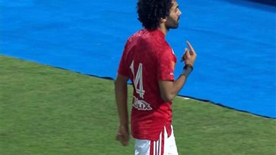 الأهلي يٌنهي الشوط الأول بثلاثية في شباك الزمالك