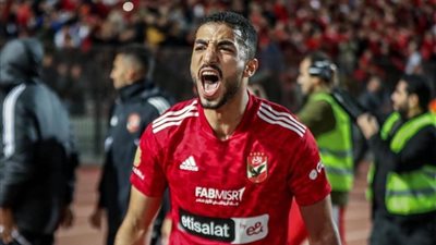 الأهلي يوقع غرامة مالية على محمد عبد المنعم لهذا..السبب