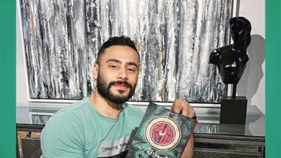الكاتب محمد صاوي في حفل مناقشة رواياته