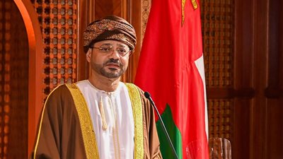 سلطنة عمان تستنكر بشدة تكرار السويد منح تصاريح لحرق المصحف الشريف