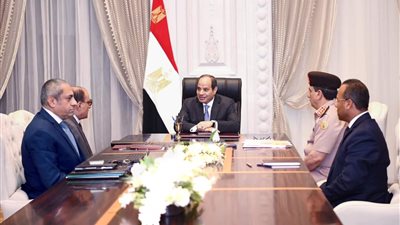السيسي يتابع إجراءات انتقال الوزارات للعاصمة الإدارية الجديدة