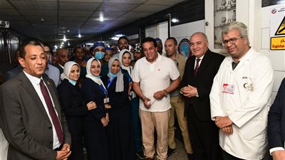 وزير الصحة ومحافظ قنا يطمئنان علي مستوي الخدمات الطبية بمستشفي قنا العام 