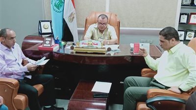 وكيل وزارة الشباب والرياضة بأسيوط يبحث حلولا لمشكلات نادى الغنايم الرياضى
