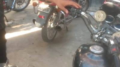 «رحلة في عالم الشارع».. ميكانيكي يروي تفاصيل وأسرار مهنته 