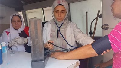ضمن مبادرة 100 يوم صحة.. جهود مكثفة للفرق الطبية بالشرقية 