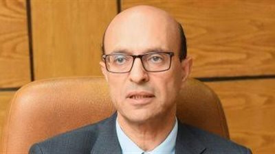 المنشاوي يصدر عدد من القرارات بتعيين قيادات جديدة بجامعة أسيوط 
