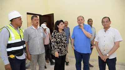 محافظ أسيوط يدشن المجمع الصناعي الحرفي بالشامية ويؤكد دعم الأسر المنتجة