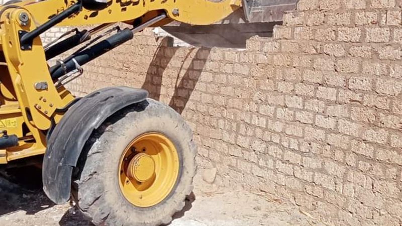 التعدي على أراضي