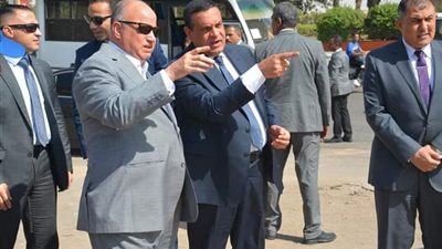 وزير التنمية المحلية ومحافظ القاهرة يتفقدان عددًا من المشروعات الخدمية بالعاصمة
