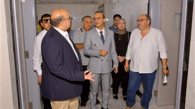 المنشاوى يتفقد استقبال الطوارئ الجديد بمستشفى أسيوط الجامعي 