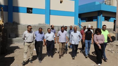 رئيس مياه أسيوط يتفقد الاستعداد للتشغيل التجريبي لمحطة الهلالي بحى شرق