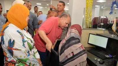 محافظ أسيوط يتفقد تشغيل مجمع خدمات المواطنين بقرية الشامية بمركز ساحل سليم