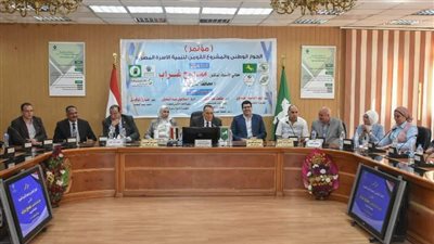 محافظ الشرقية يشهد فعاليات جلسة الحوار الوطني لمشروع تنمية الأسرة المصرية