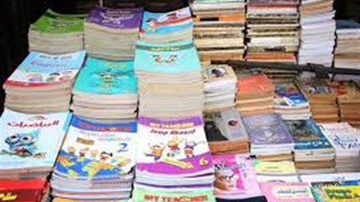 أزمة الكتب الخارجية.. أولياء الأمور يشتكون من الأسعار