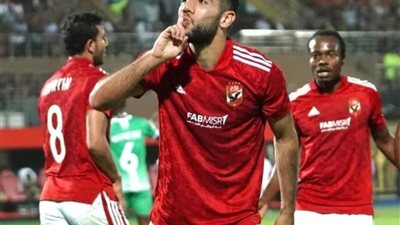 القندوسي يرفض الرحيل من الأهلي.. بعد موافقة كولر 