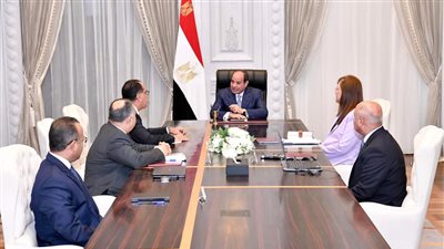 السيسي يتابع تنفيذ مشروعات النقل على مستوى الجمهورية