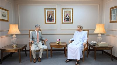 وكيل وزارة الخارجية للشؤون السياسية بعمان  يستقبل مسؤولاً يابانيّاً