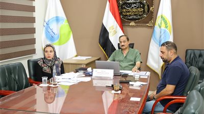 مياه أسيوط تعقد اجتماع مع الشركة القابضة للمياه لمتابعة الموقف التنفيذي لمشروعات مبادرة حياة كريمة 