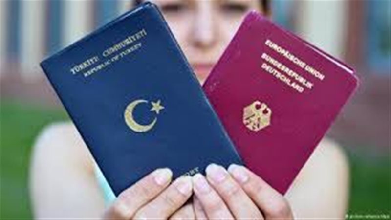 إخطار المدارس بالجنسية